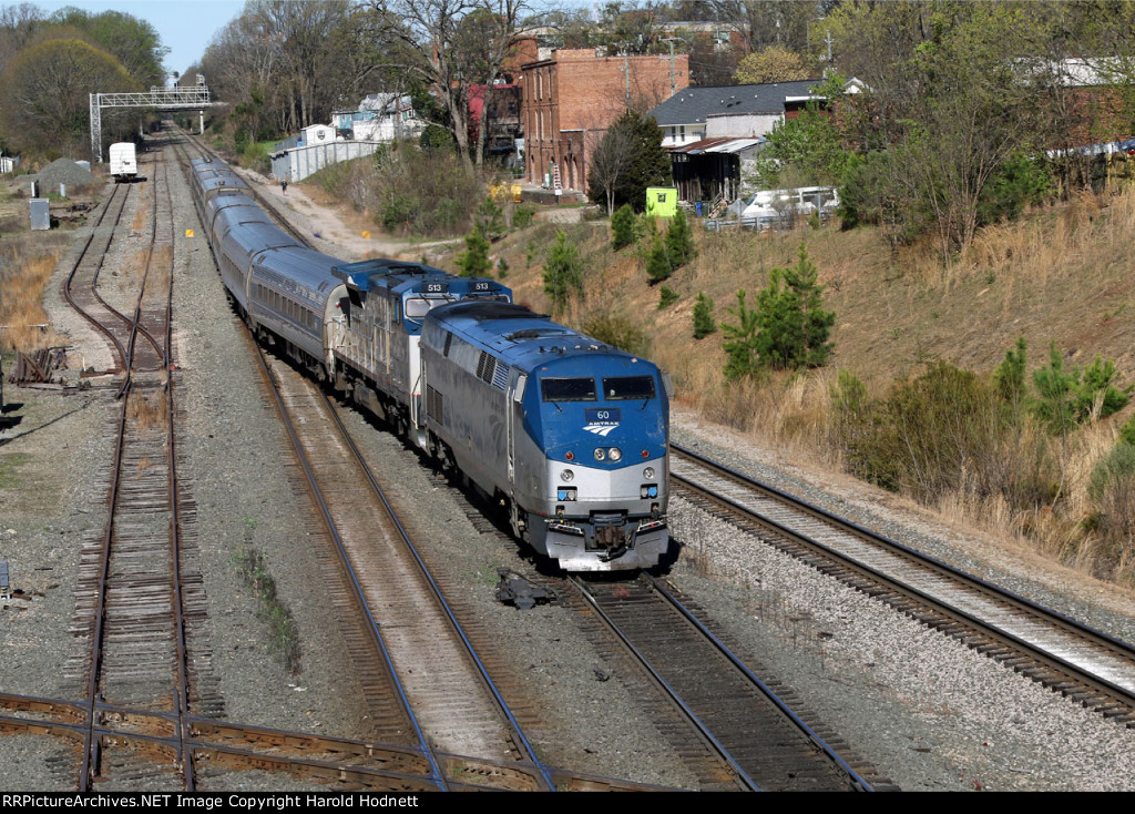 AMTK 60 & 513 lead train P092-07 at Boylan